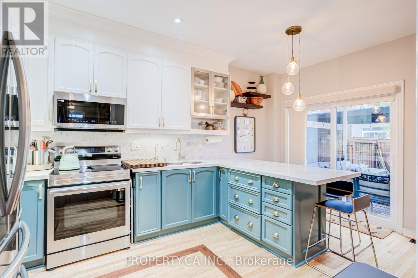 33 Betony Drive, Richmond Hill, Ontario  L4E 0V6 - Photo 9 - N13740712