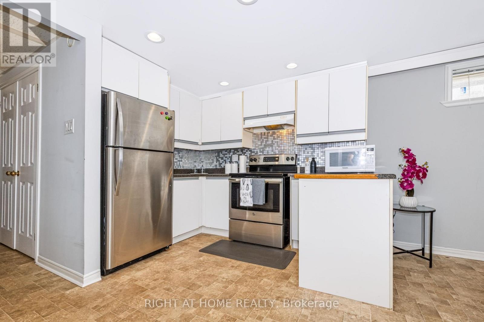 229 Britannia Avenue, Bradford West Gwillimbury (Bradford), Ontario  L3Z 1A4 - Photo 18 - N13740724