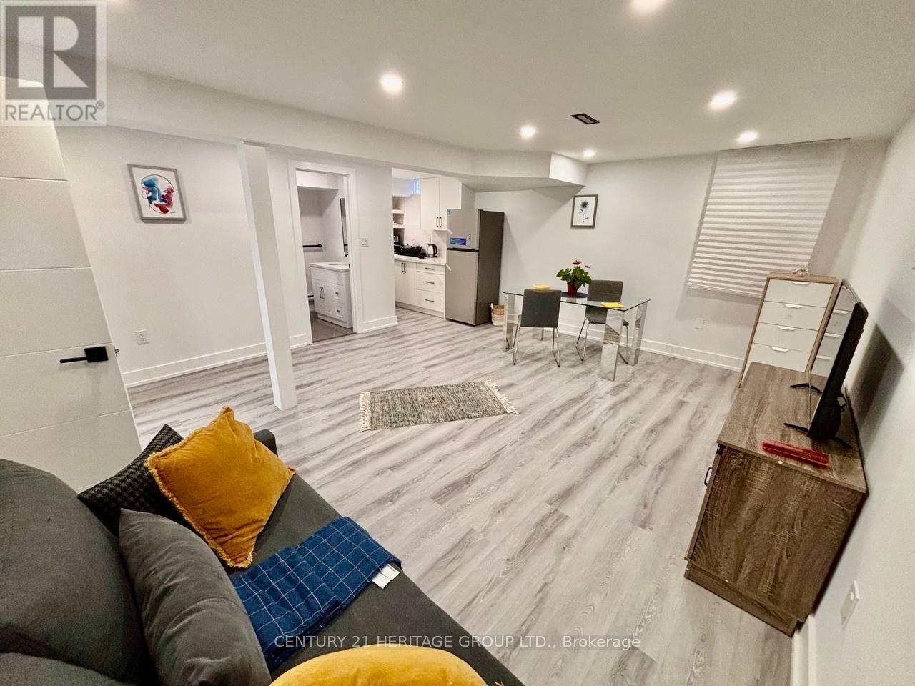 Bsmnt - 111 Hudson Crescent, Bradford West Gwillimbury, Ontario  L3Z 2Y7 - Photo 5 - N13740906
