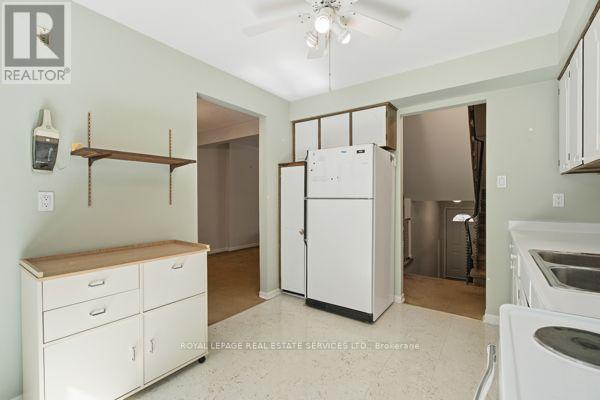 29 Silver Shadow Path, Toronto, Ontario  M9C 4Y2 - Photo 15 - W13740600