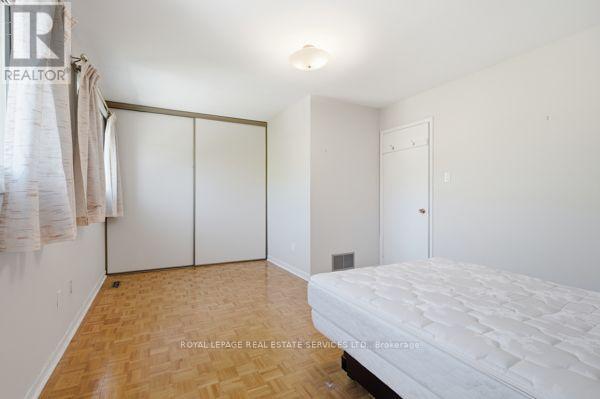 29 Silver Shadow Path, Toronto, Ontario  M9C 4Y2 - Photo 27 - W13740600