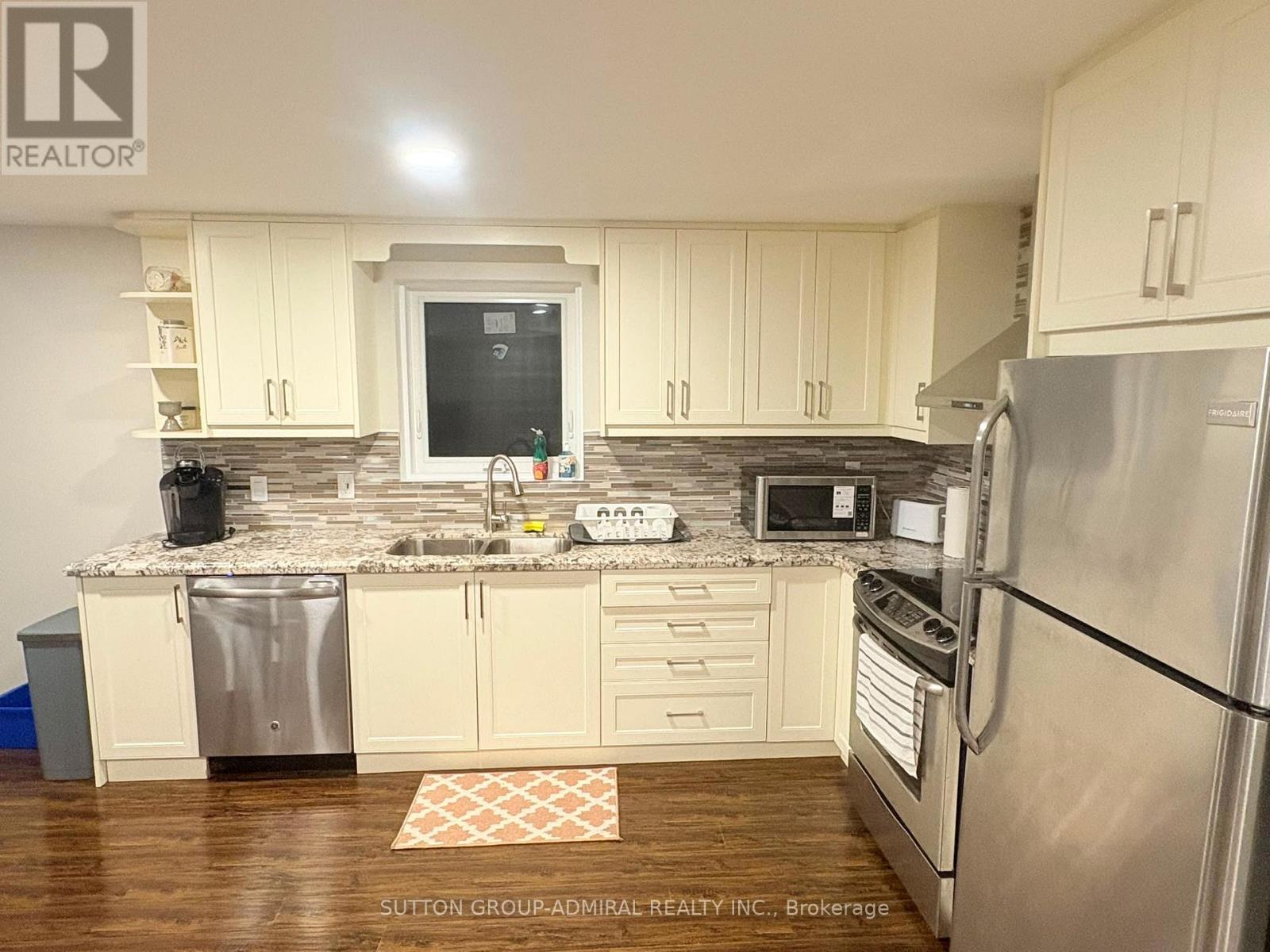 94 Sackville Street, Caledon, Ontario  L7E 1B8 - Photo 15 - W13740624