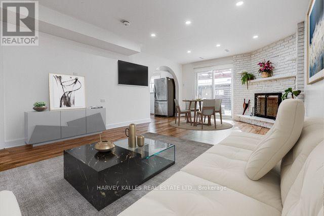 Main - 46 Locustwood Court, Brampton, Ontario  L6V 3C1 - Photo 4 - W13740644