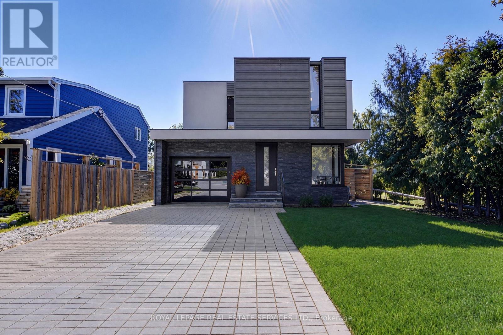 38 Stewart Street, Oakville, Ontario  L6K 1X5 - Photo 1 - W13740662