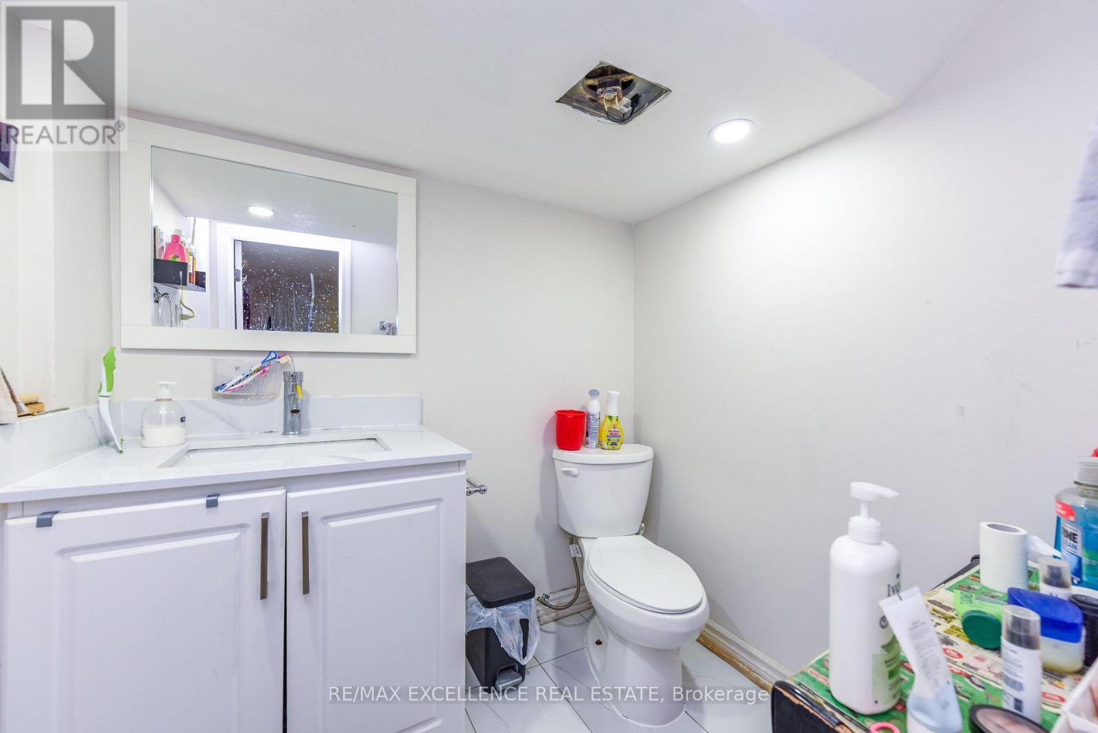 7150 Minotola Avenue, Mississauga, Ontario  L4T 2T1 - Photo 27 - W13740730