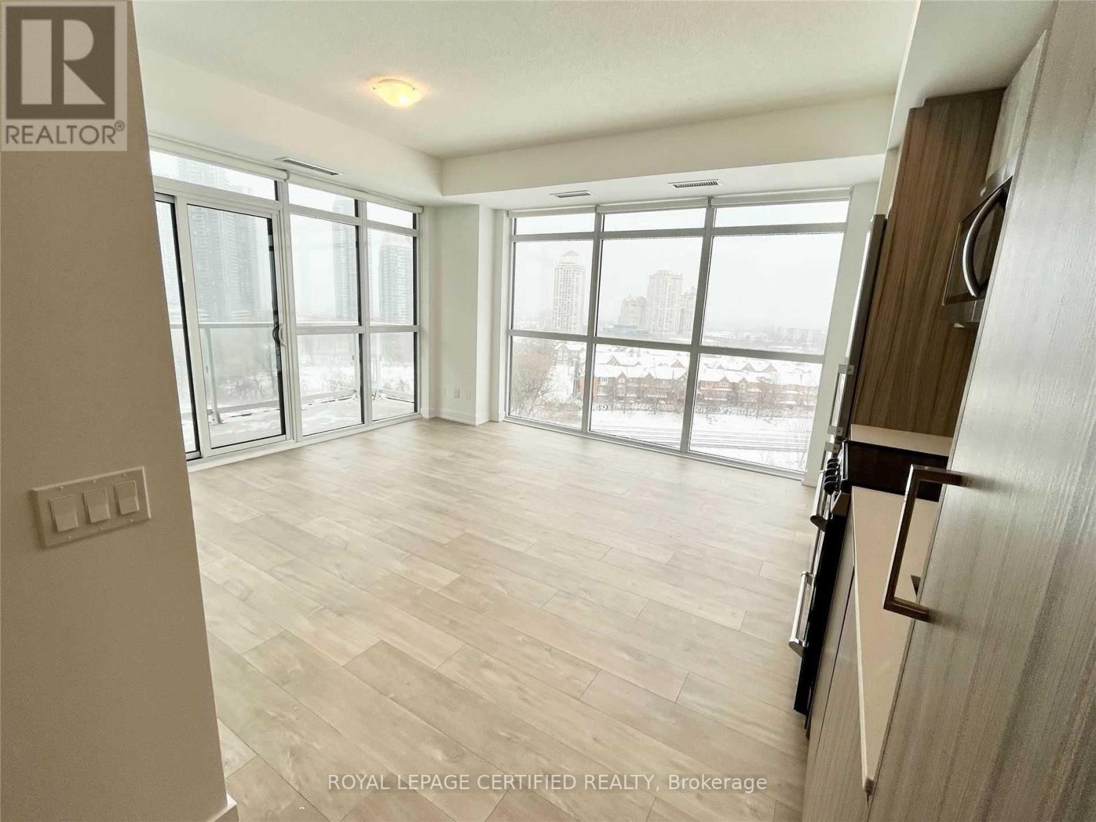 1015 - 251 Manitoba Street, Toronto, Ontario  M8Y 4G9 - Photo 4 - W13740780