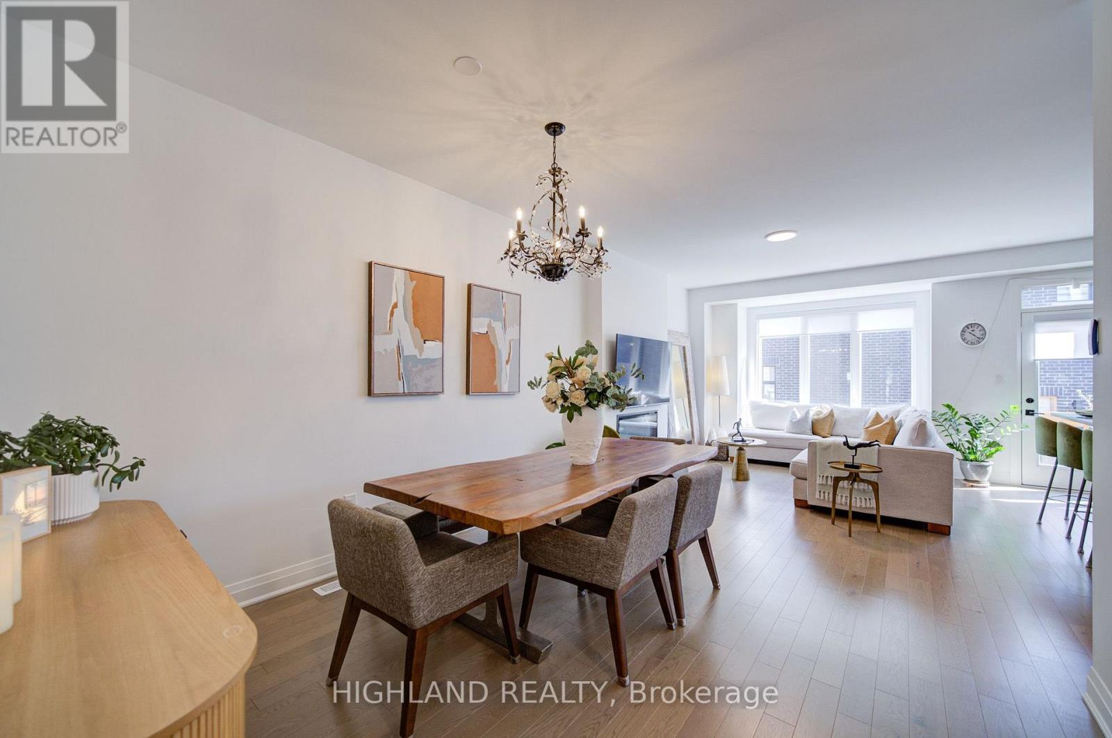 3153 John Mckay Boulevard, Oakville, Ontario  L6H 8A8 - Photo 4 - W13740816