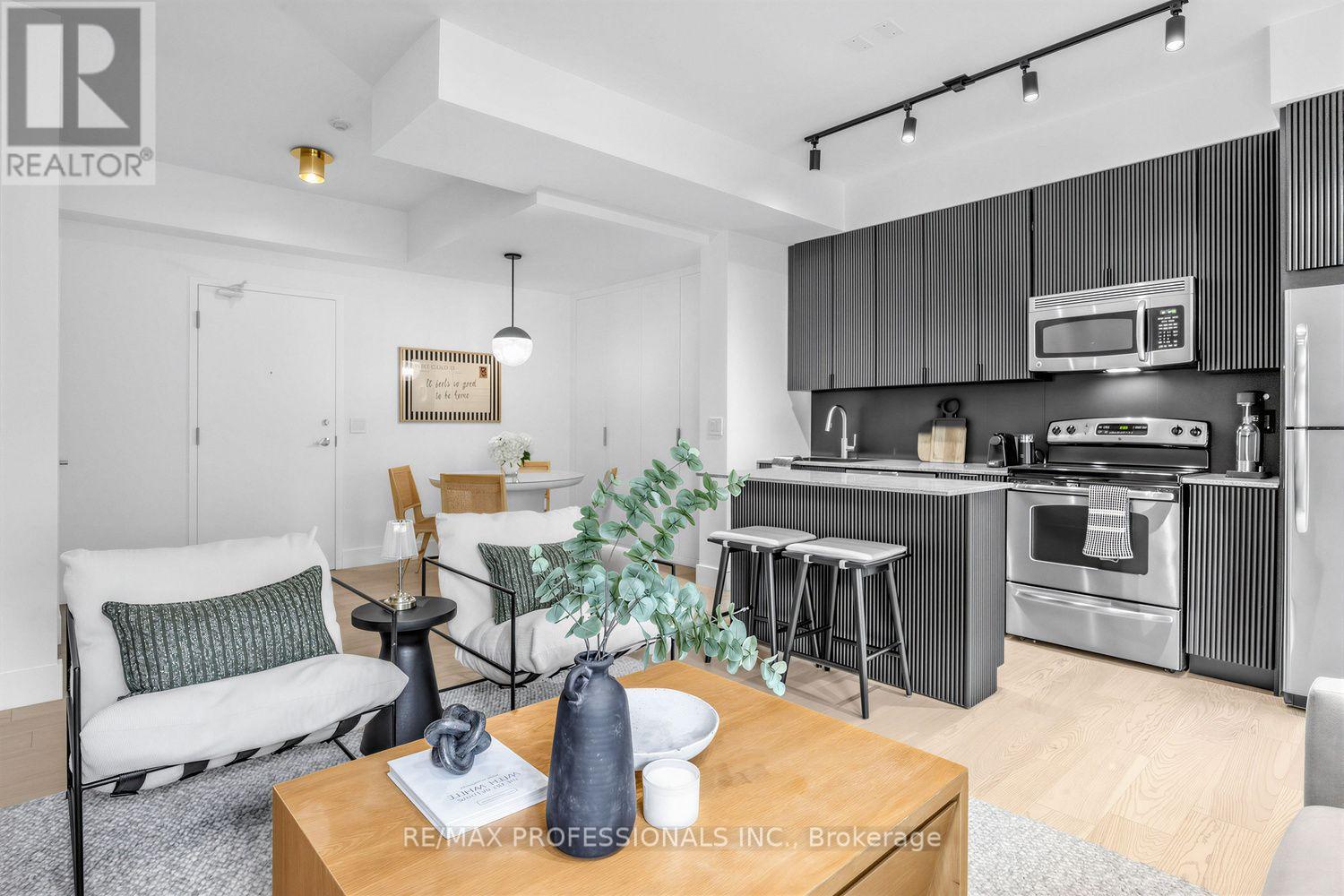 402 - 155 Legion Road N, Toronto, Ontario  M8Y 0A7 - Photo 10 - W13740834