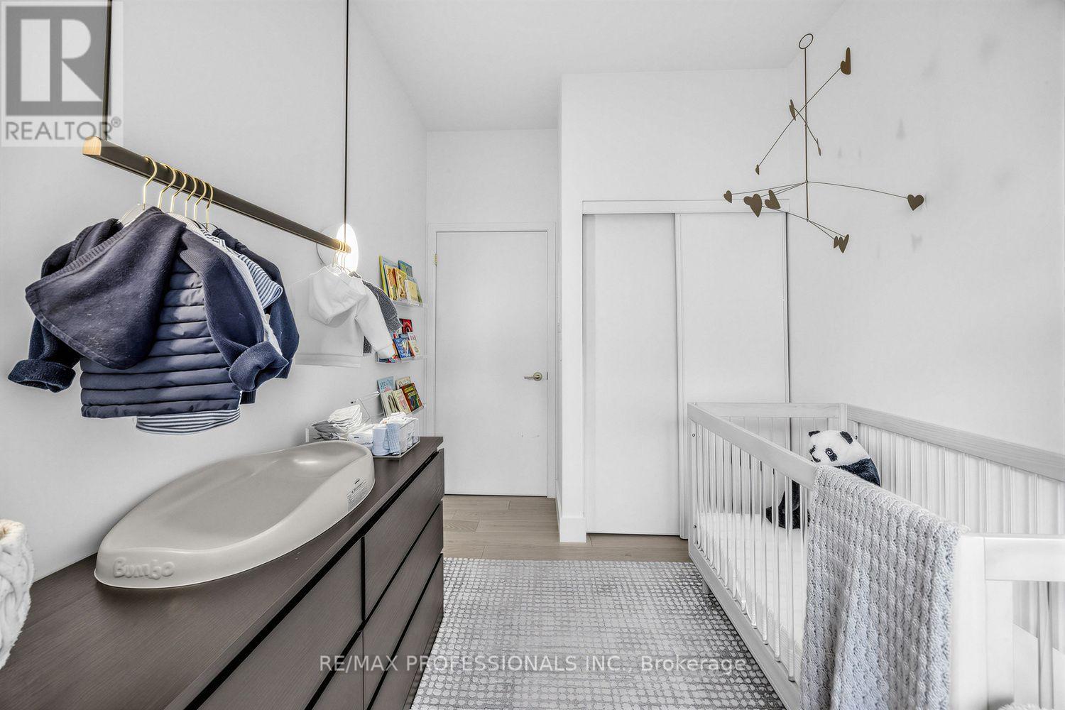 402 - 155 Legion Road N, Toronto, Ontario  M8Y 0A7 - Photo 14 - W13740834