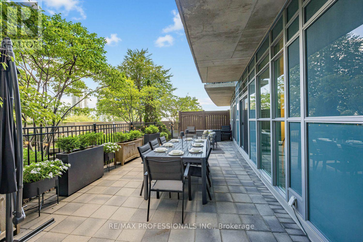 402 - 155 Legion Road N, Toronto, Ontario  M8Y 0A7 - Photo 18 - W13740834