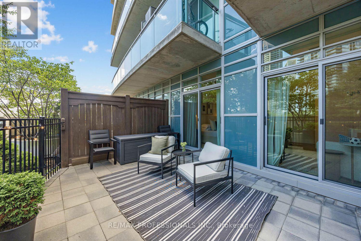 402 - 155 Legion Road N, Toronto, Ontario  M8Y 0A7 - Photo 19 - W13740834
