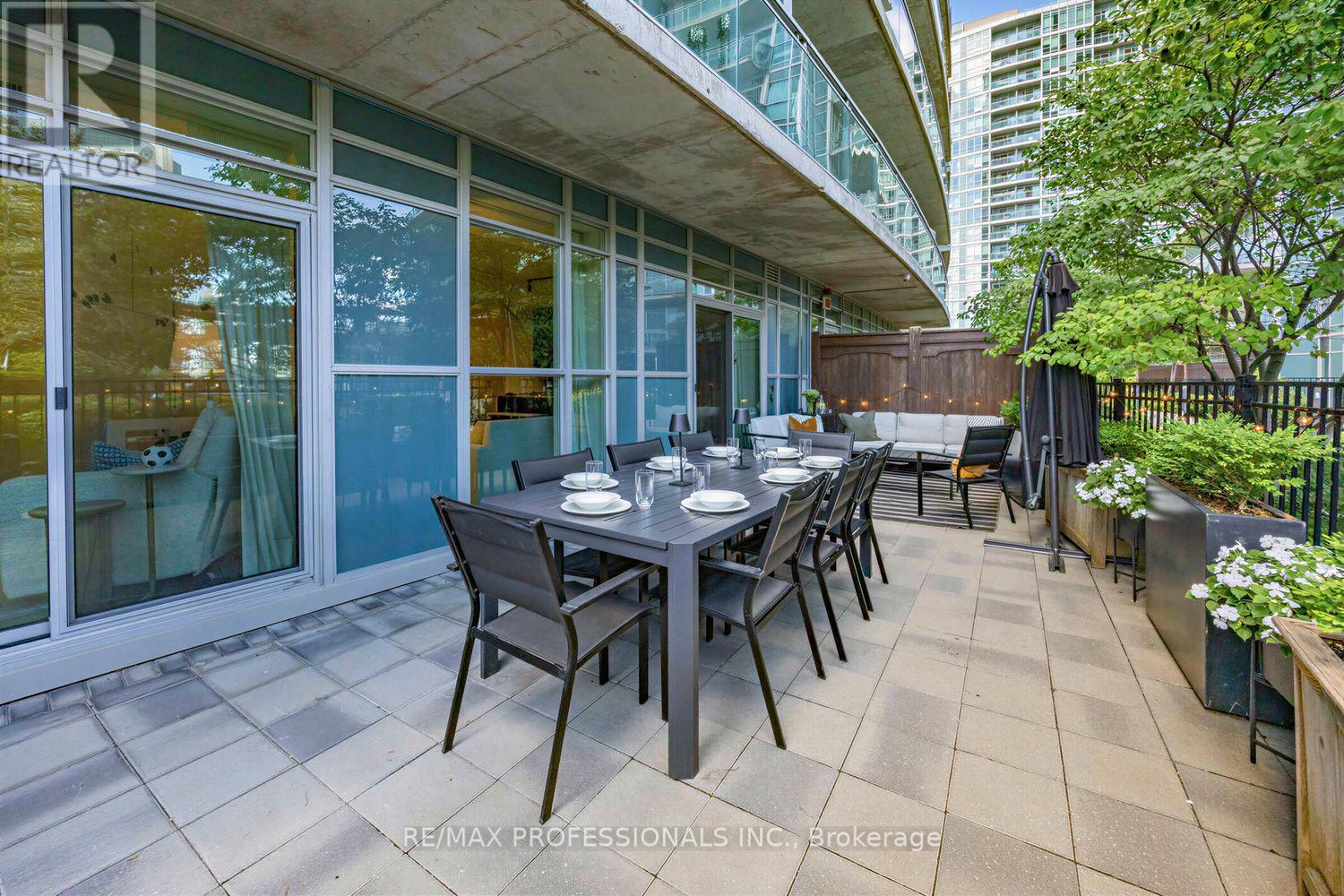 402 - 155 Legion Road N, Toronto, Ontario  M8Y 0A7 - Photo 20 - W13740834