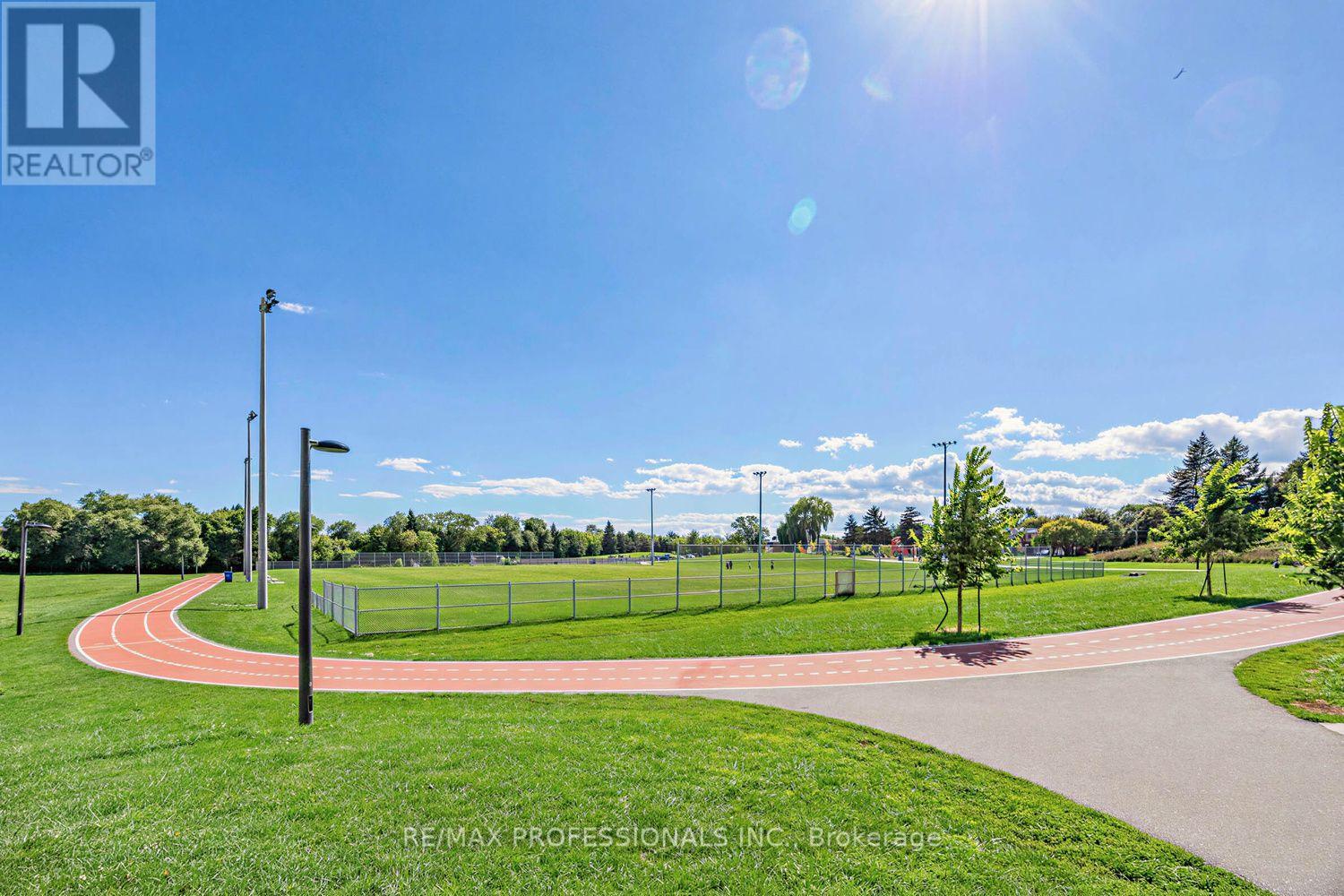 402 - 155 Legion Road N, Toronto, Ontario  M8Y 0A7 - Photo 23 - W13740834