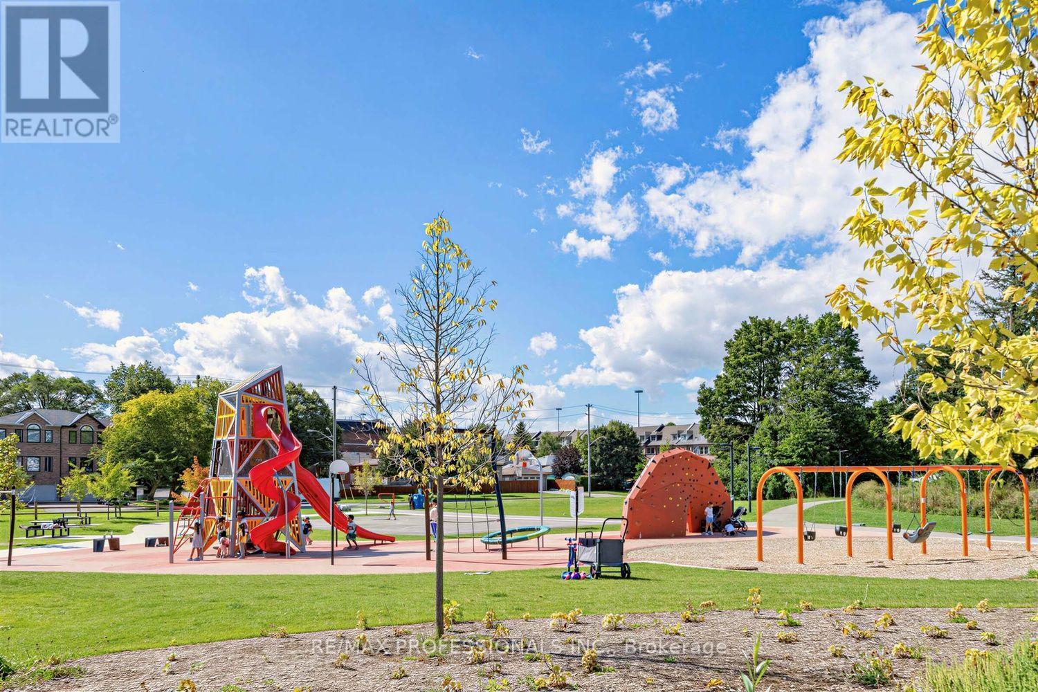 402 - 155 Legion Road N, Toronto, Ontario  M8Y 0A7 - Photo 24 - W13740834