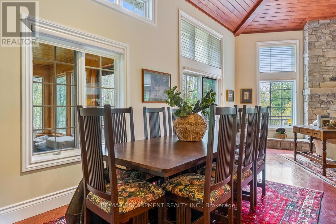 22 Southridge Trail, Caledon, Ontario  L7K 0B3 - Photo 14 - W13740848