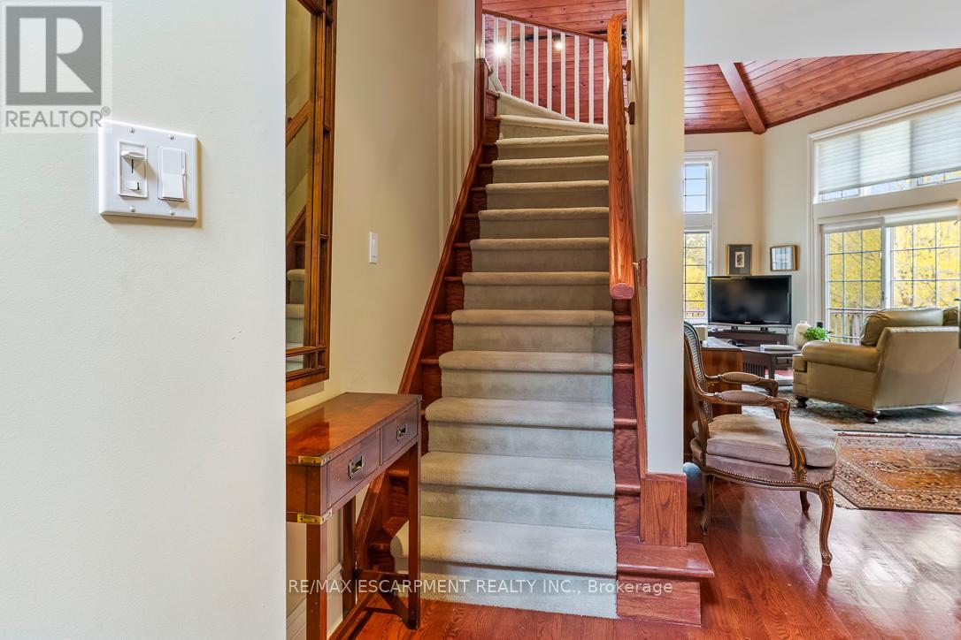 22 Southridge Trail, Caledon, Ontario  L7K 0B3 - Photo 34 - W13740848