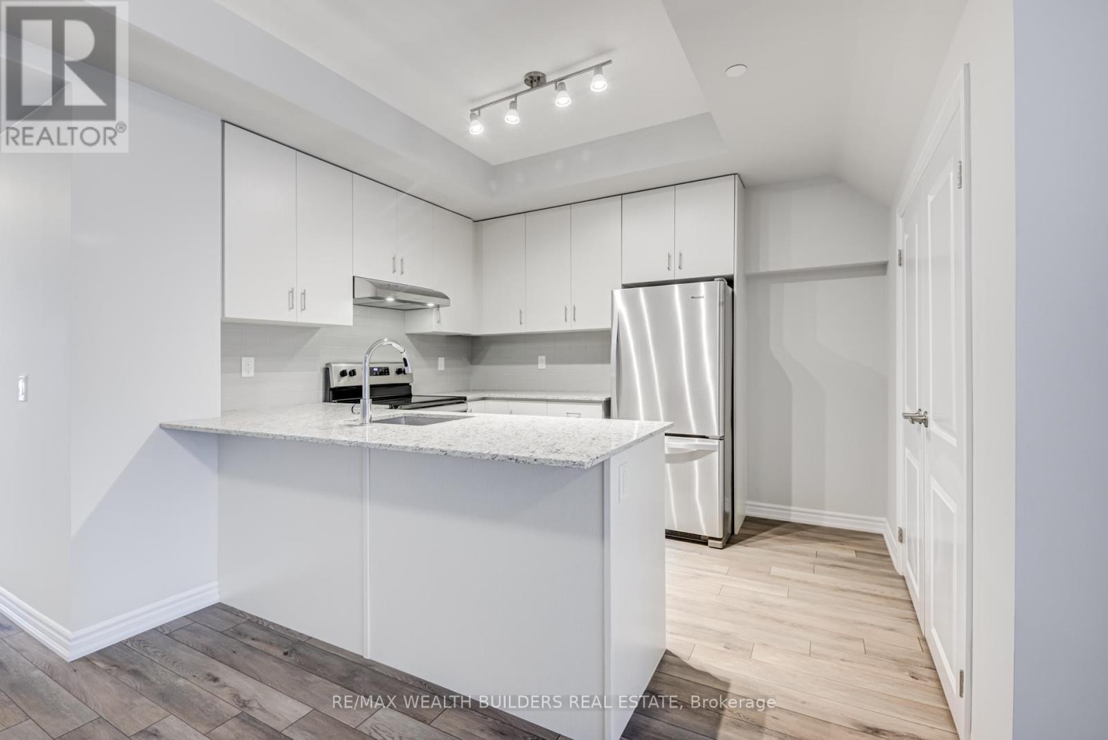 204b-06 - 349 Wheat Boom Drive W, Oakville, Ontario L6H 7X5 - Photo 14 - W13740850