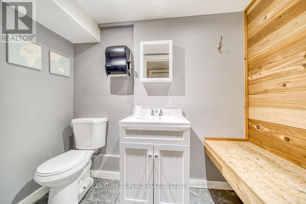 1606 Queen Street W, Toronto, Ontario  M6R 1A8 - Photo 26 - W13740880