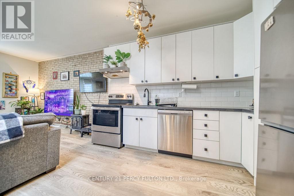 1606 Queen Street W, Toronto, Ontario  M6R 1A8 - Photo 31 - W13740880
