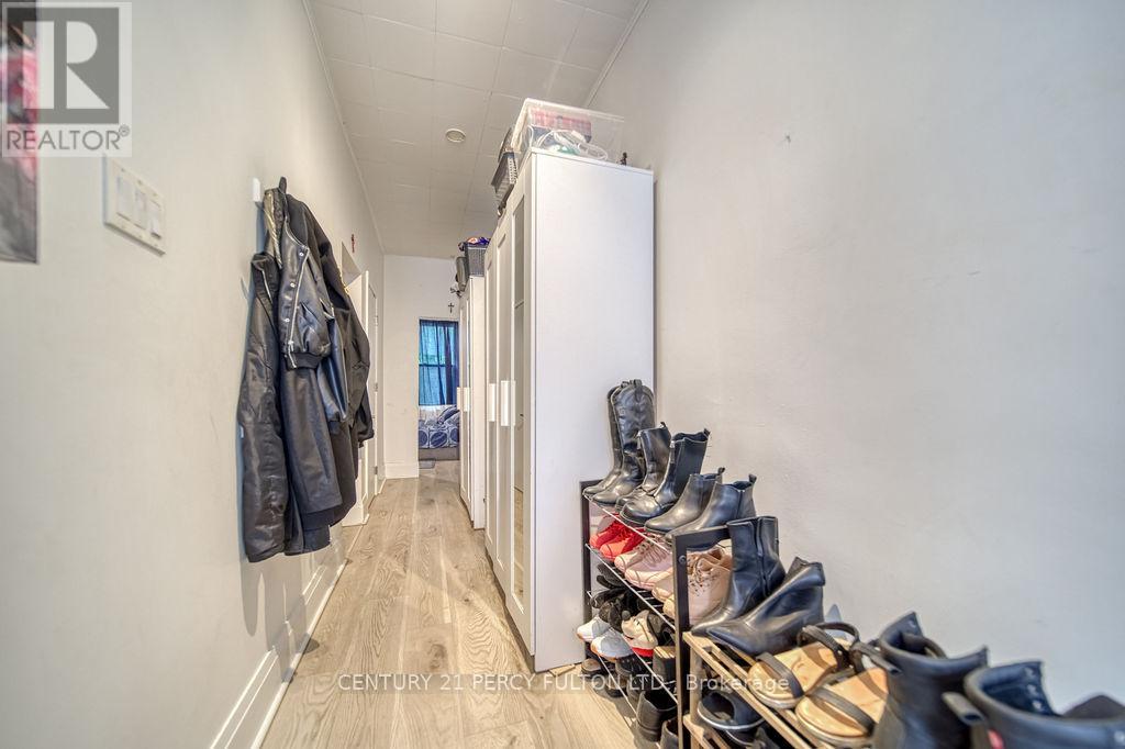 1606 Queen Street W, Toronto, Ontario  M6R 1A8 - Photo 37 - W13740880