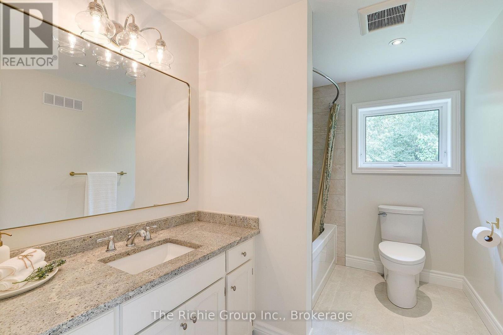 14198 Heritage Road, Caledon, Ontario  L7C 1T6 - Photo 18 - W13740894