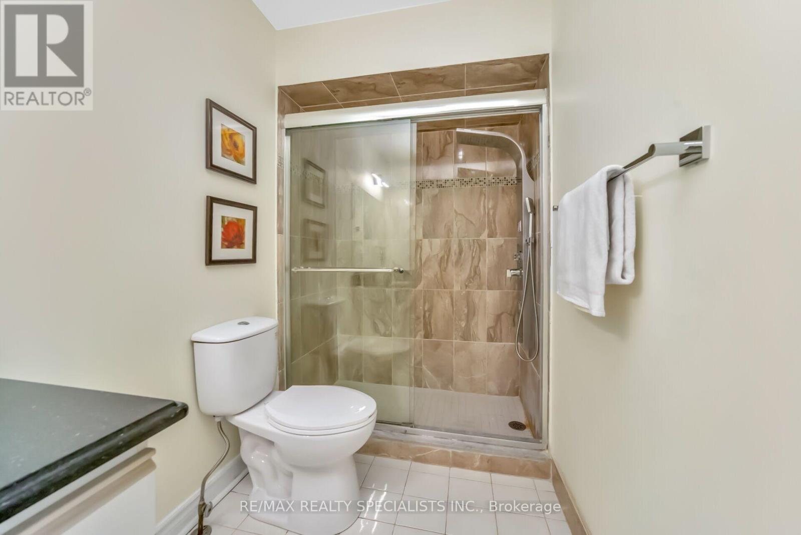 51 Blue Spruce Street, Brampton, Ontario  L6R 1C4 - Photo 21 - W13740910
