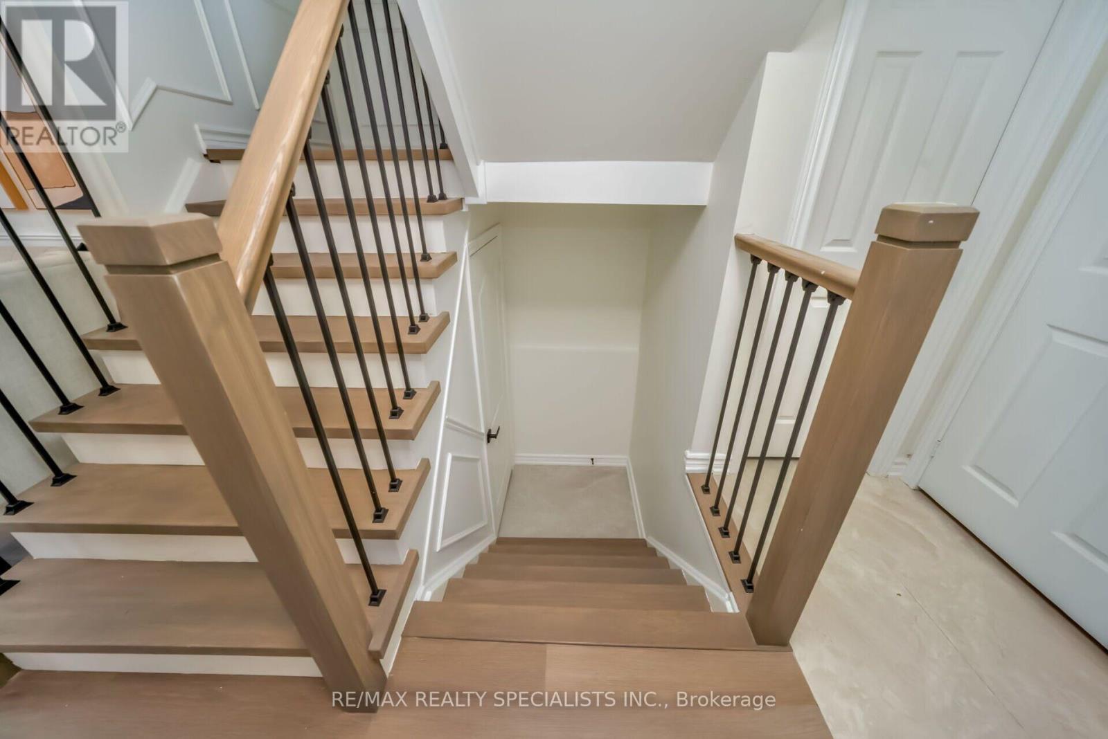 51 Blue Spruce Street, Brampton, Ontario  L6R 1C4 - Photo 29 - W13740910