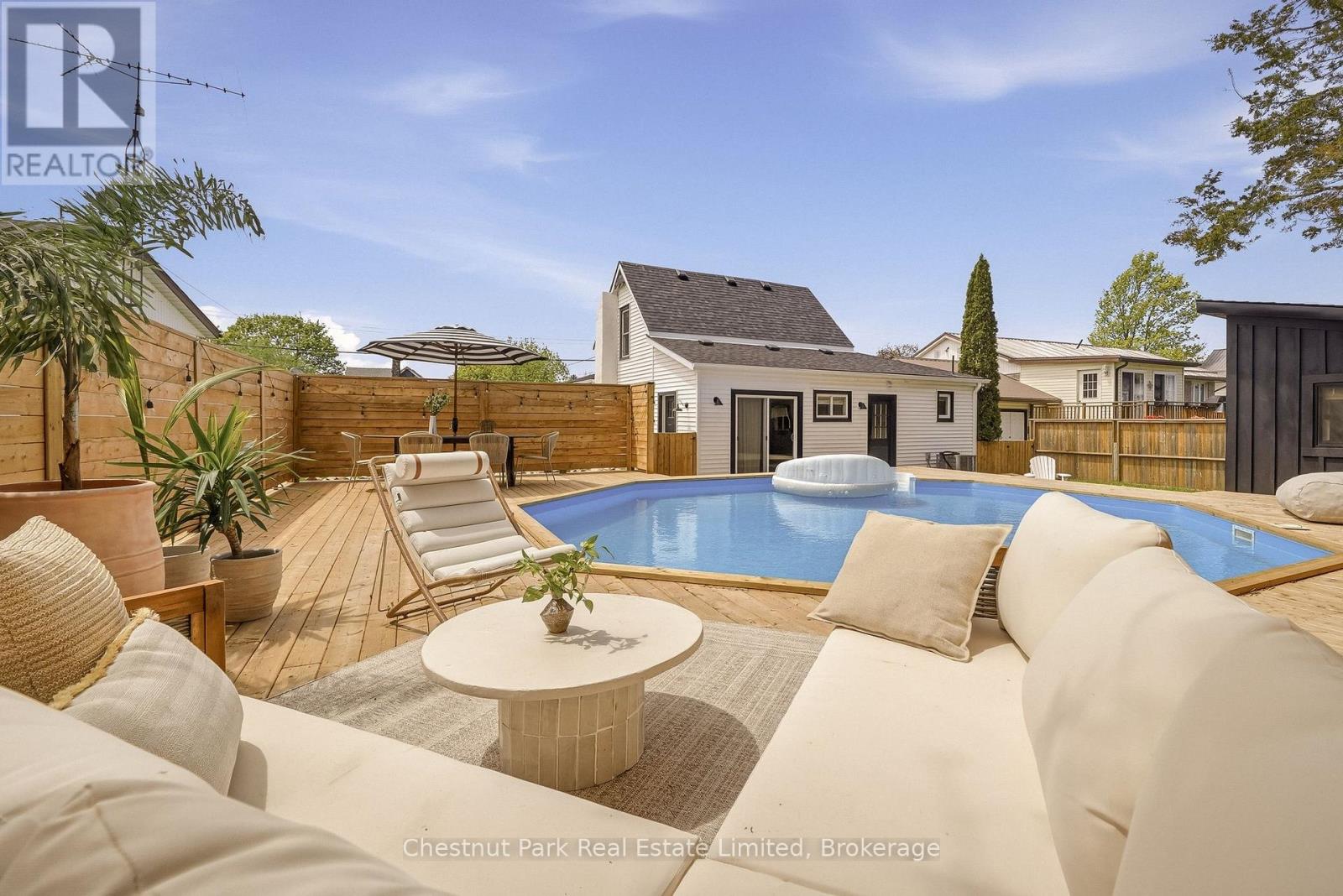 59 MAPLE STREET, Prince Edward County, Ontario