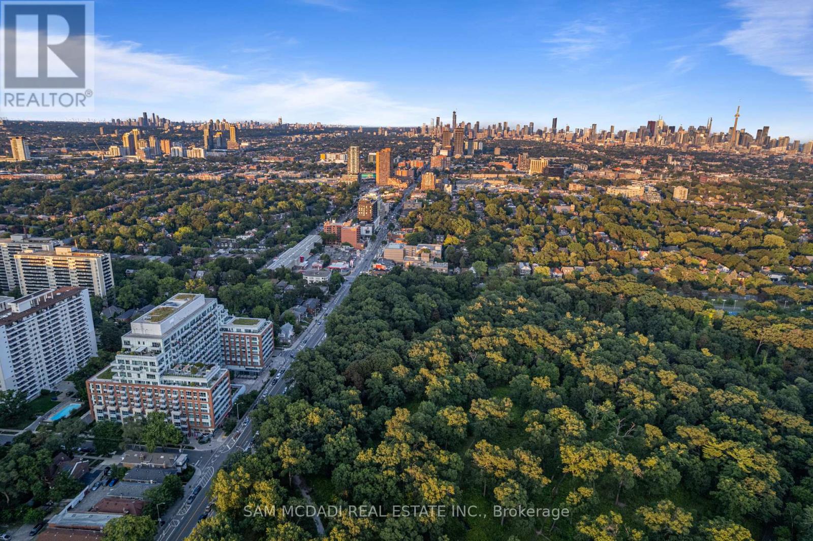 817 - 1830 Bloor Street W, Toronto, Ontario  M6P 0A2 - Photo 32 - W13739138