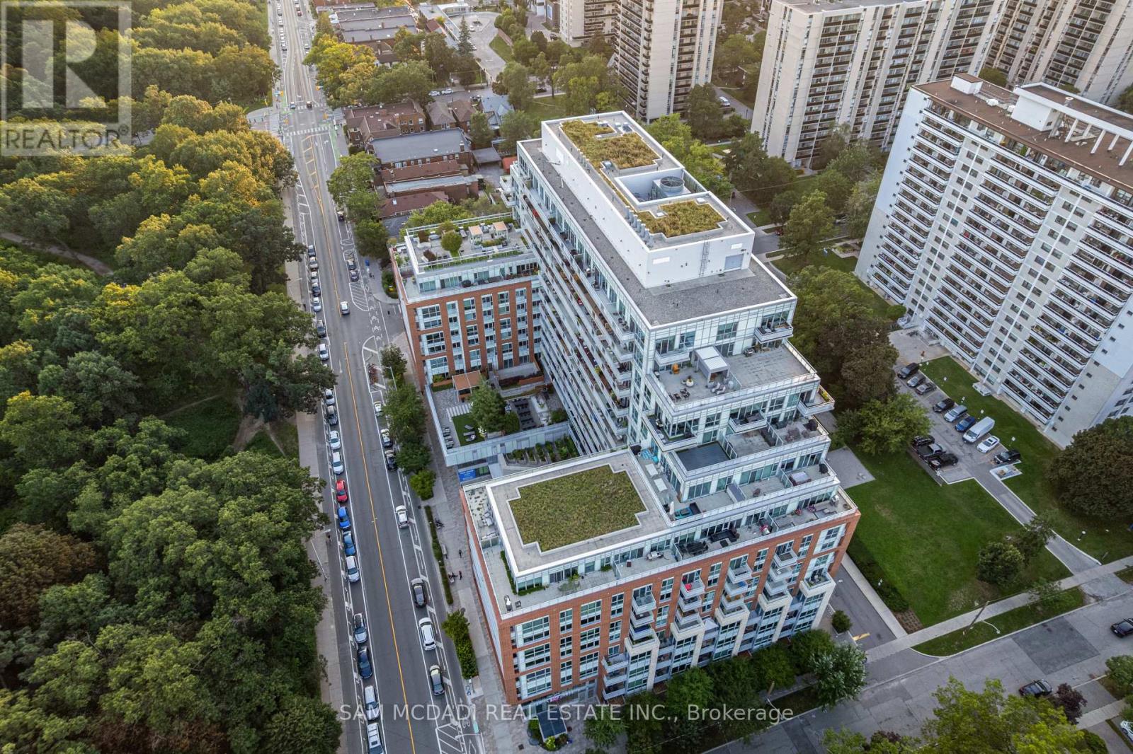 817 - 1830 Bloor Street W, Toronto, Ontario  M6P 0A2 - Photo 28 - W13739138