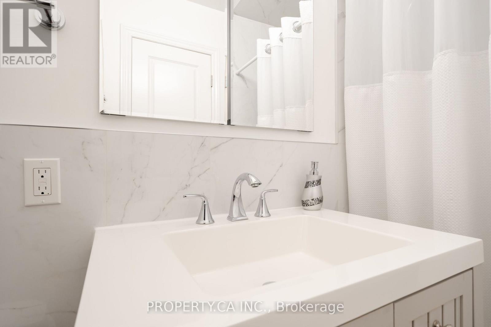 8 - 963 Avenue Road, Toronto, Ontario  M5P 2K9 - Photo 24 - C13740510