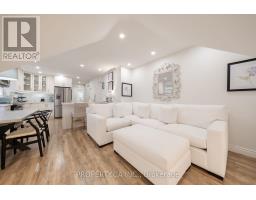 8 - 963 AVENUE ROAD, Toronto, Ontario