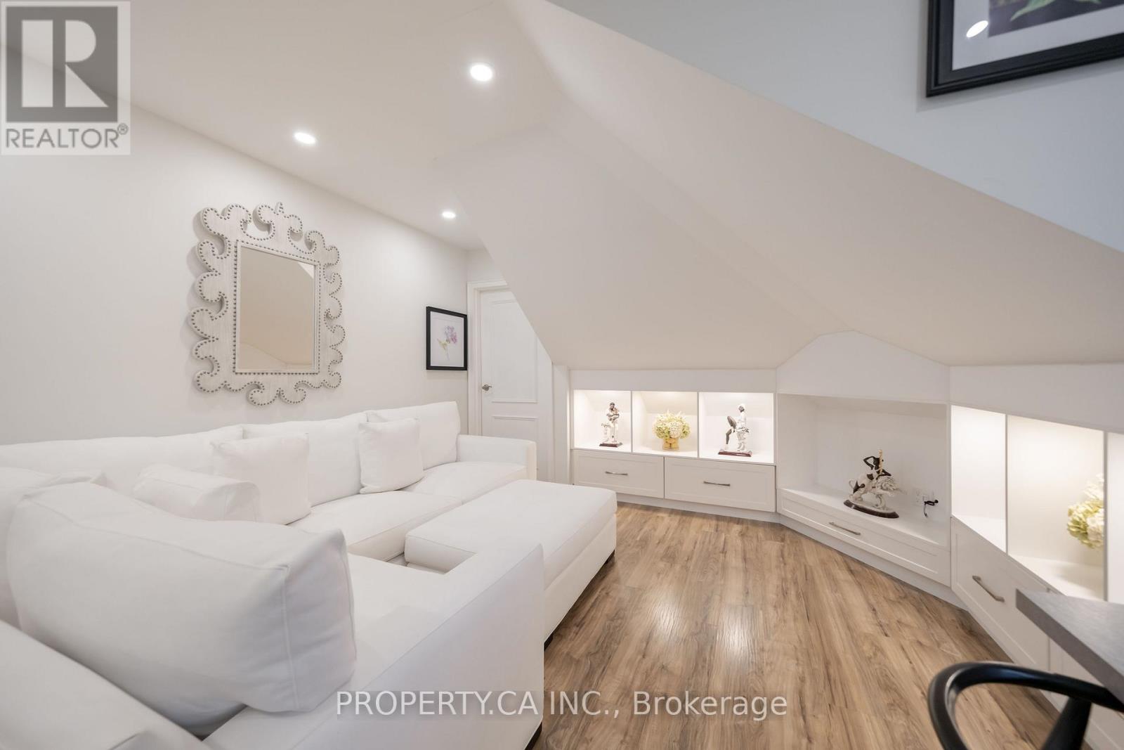 8 - 963 Avenue Road, Toronto, Ontario  M5P 2K9 - Photo 9 - C13740510