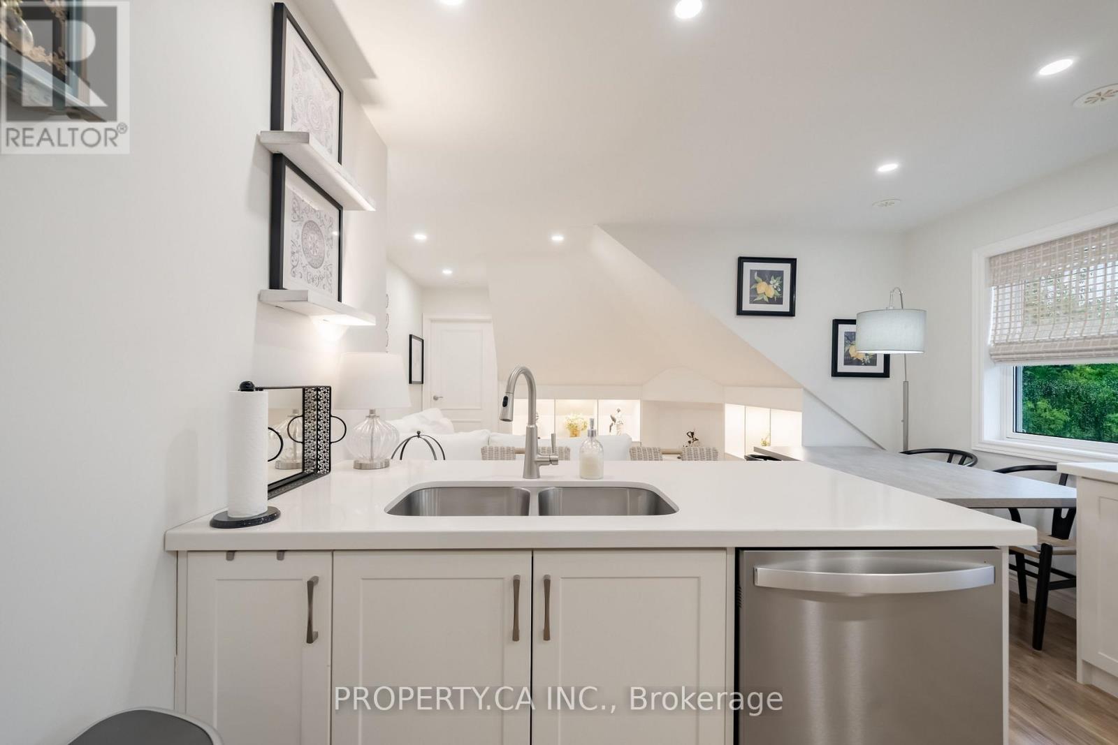8 - 963 Avenue Road, Toronto, Ontario  M5P 2K9 - Photo 18 - C13740510
