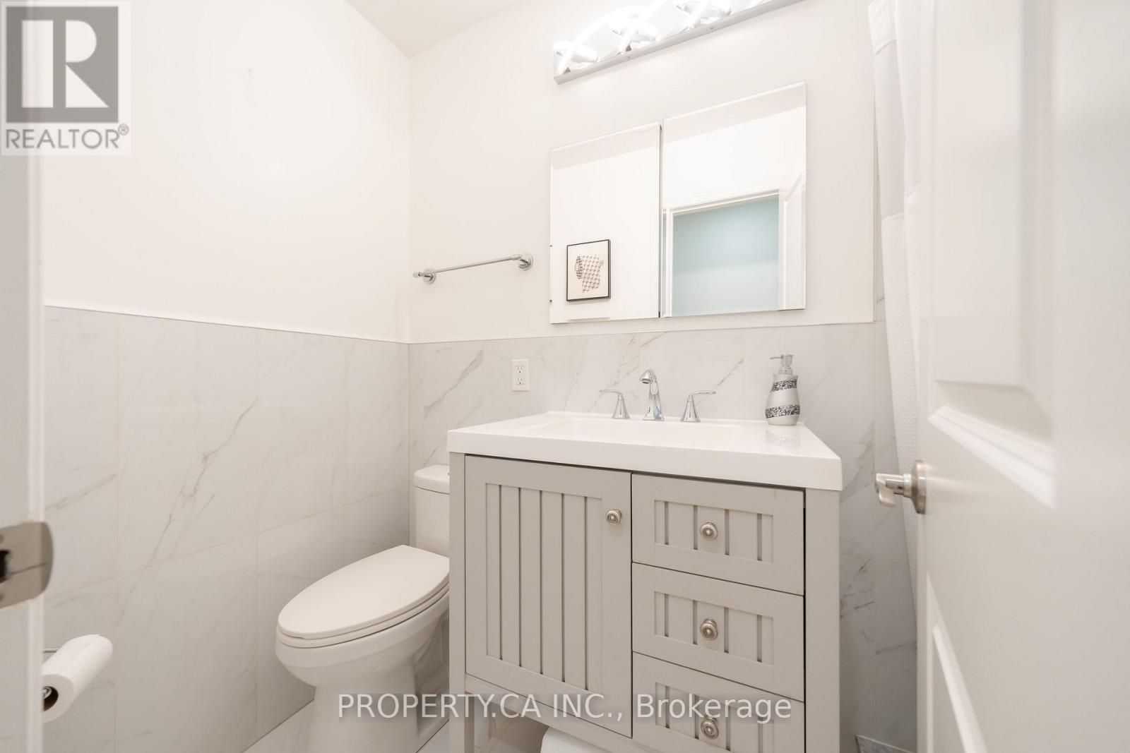 8 - 963 Avenue Road, Toronto, Ontario  M5P 2K9 - Photo 23 - C13740510