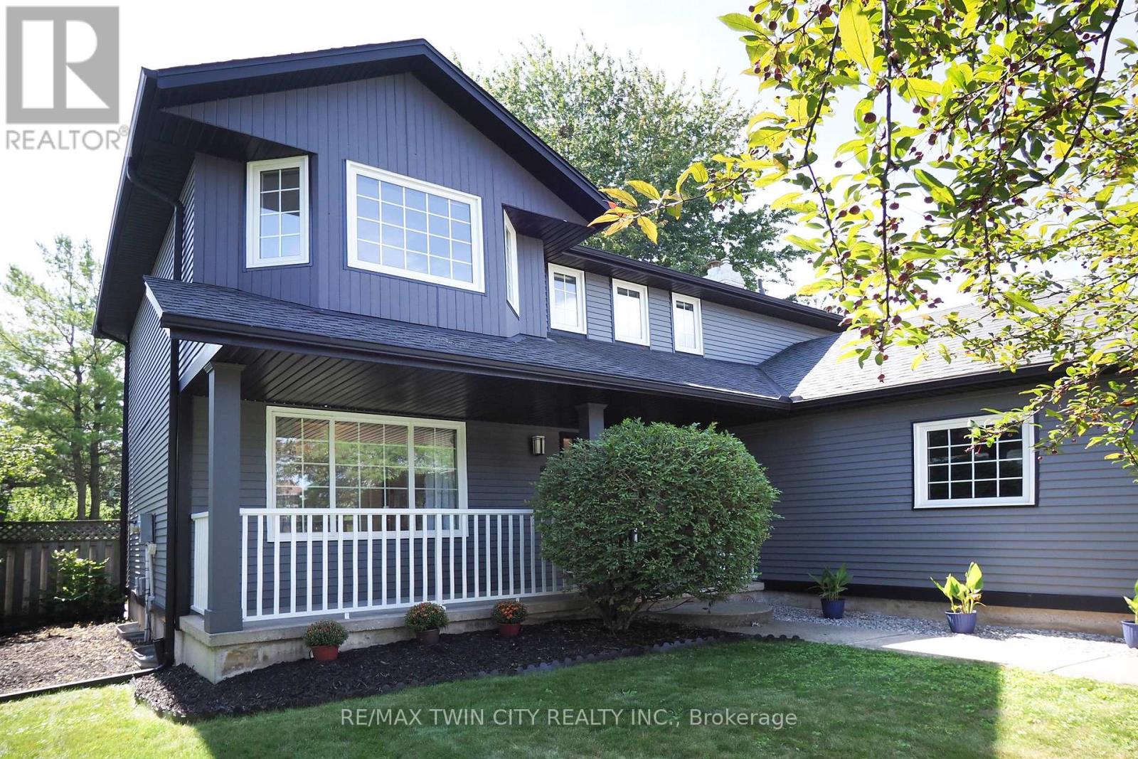 324 COOPER STREET, Cambridge, Ontario