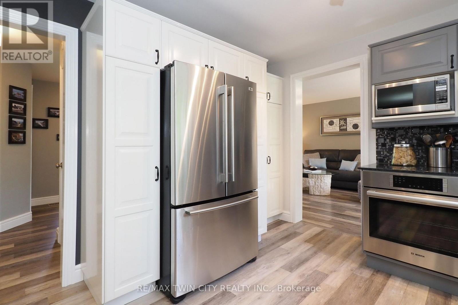 324 Cooper Street, Cambridge, Ontario  N3C 3X8 - Photo 13 - X13740638