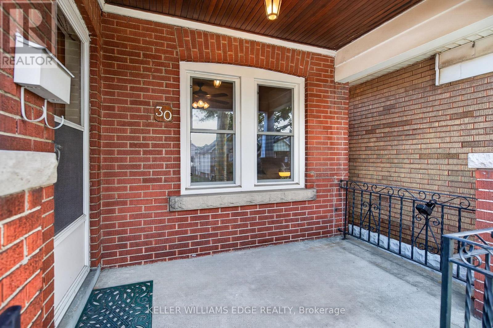30 Barons Avenue N, Hamilton, Ontario  L8H 5A2 - Photo 5 - X13740640