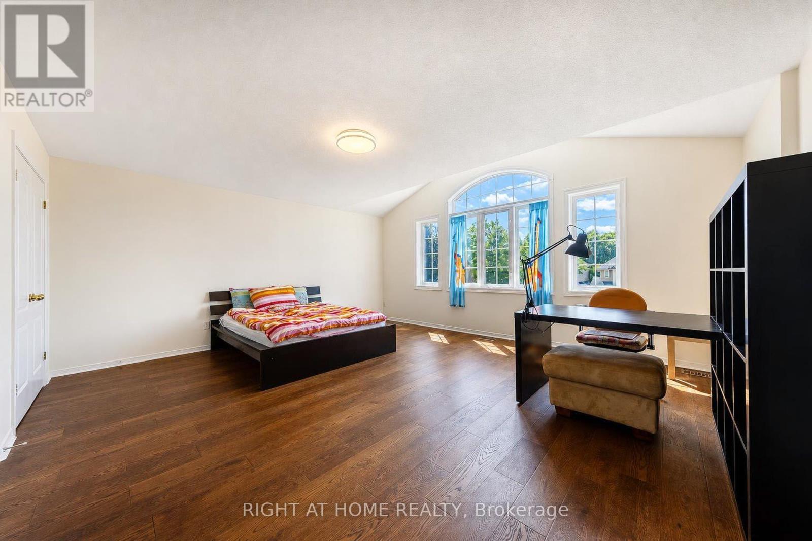 27 Thoroughbred Boulevard, Hamilton, Ontario  L9K 1L2 - Photo 25 - X13740706