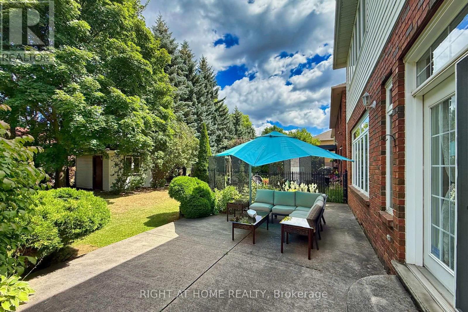 27 Thoroughbred Boulevard, Hamilton, Ontario  L9K 1L2 - Photo 48 - X13740706