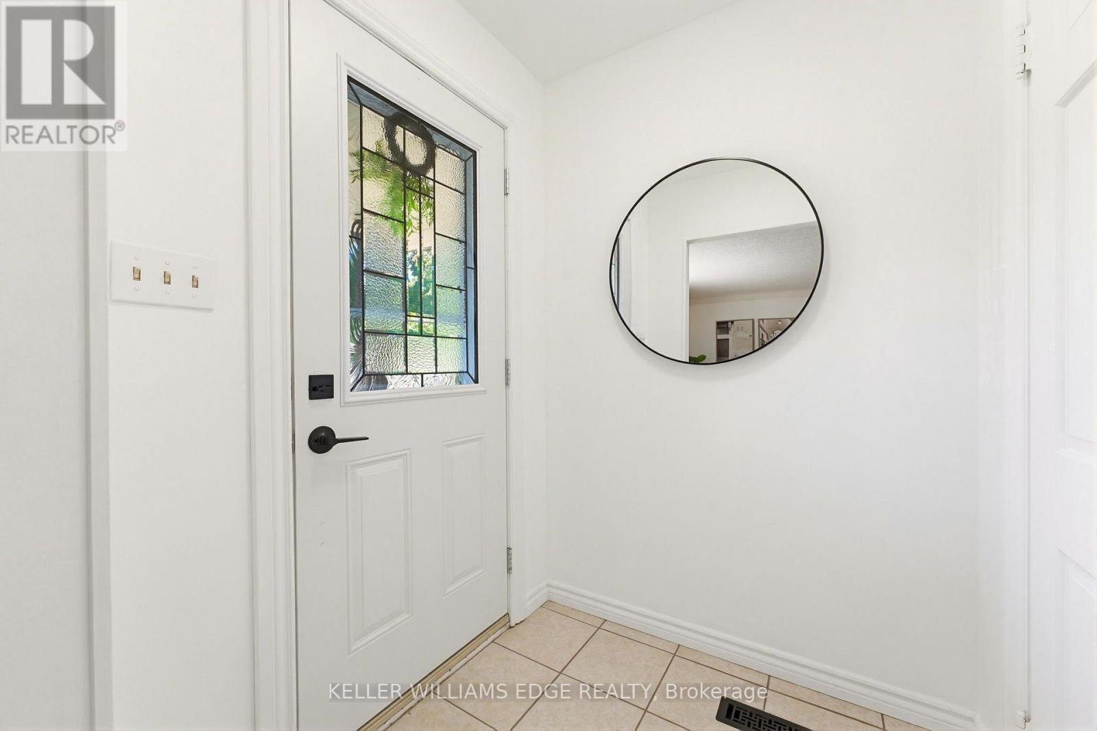 17 Broadmore Avenue, St. Catharines, Ontario  L2M 6A4 - Photo 3 - X13740814