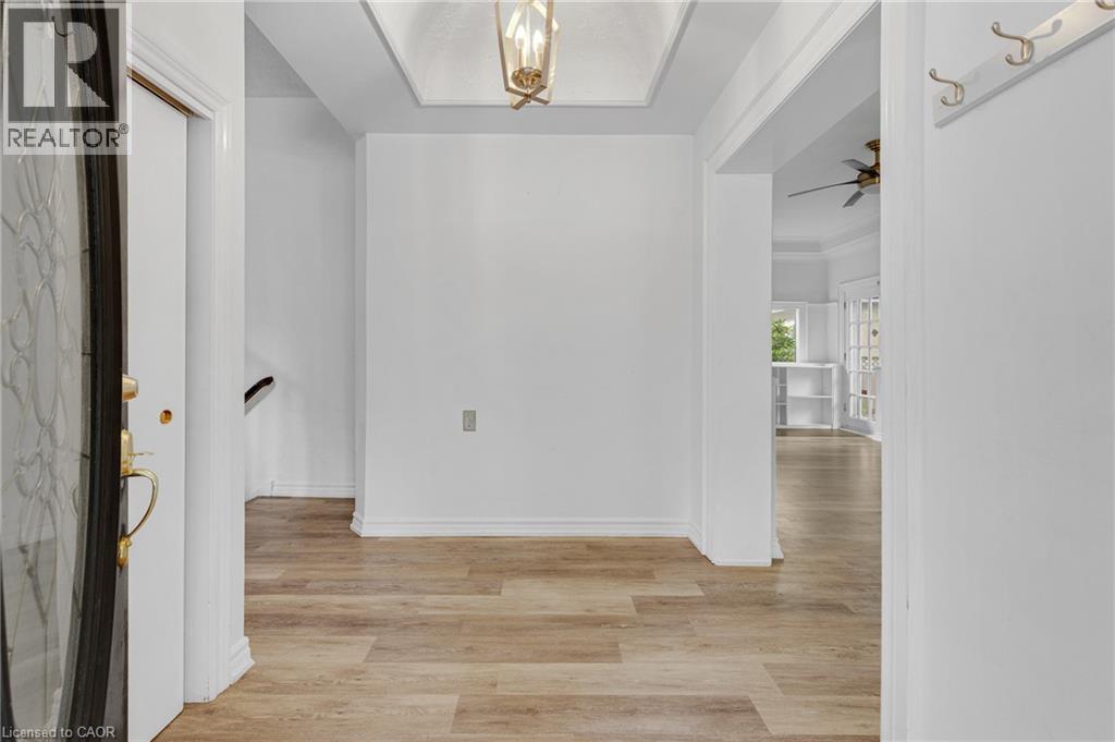 374 Spruce Street, Oakville, Ontario  L6J 2H3 - Photo 11 - 40859025
