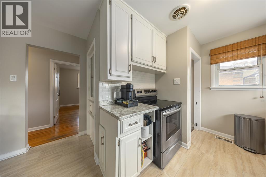 1035 Wellington Street, Sarnia, Ontario  N7S 1E4 - Photo 10 - 26021550