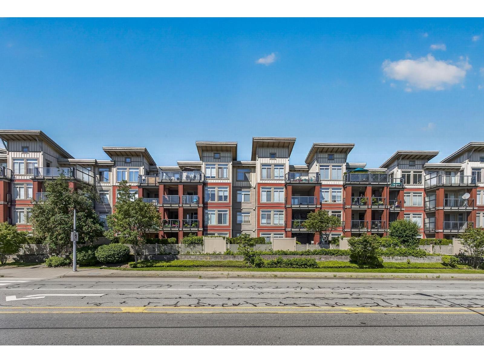 405 15385 101a Avenue, Surrey, British Columbia  V3R 0B4 - Photo 2 - R3140297