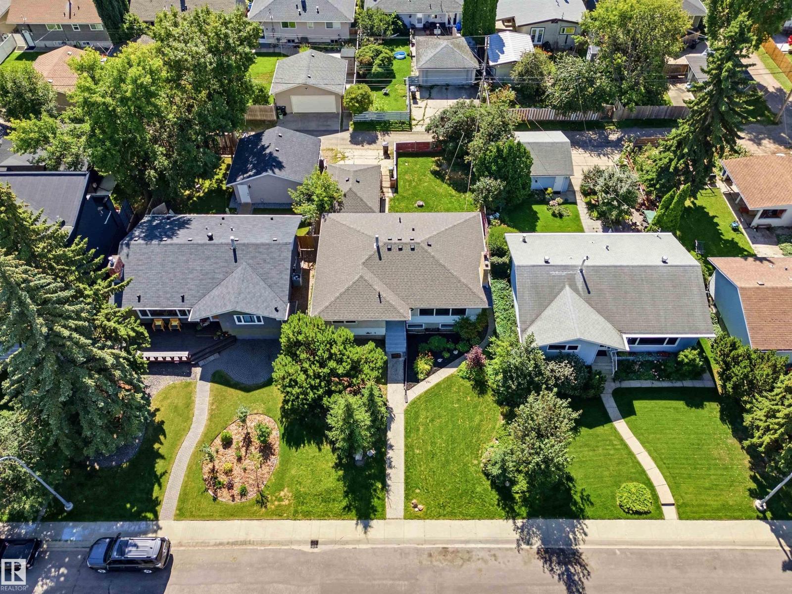 14603 88 Av Nw, Edmonton, Alberta  T5R 4J7 - Photo 3 - E4506815