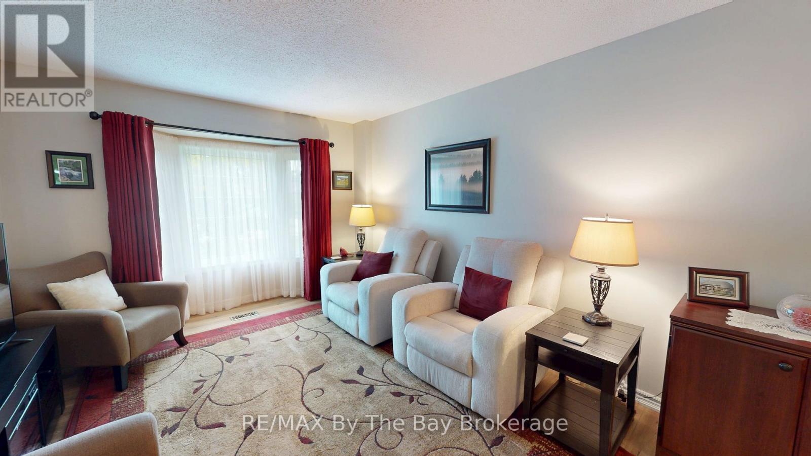 49 Royal Beech Drive, Wasaga Beach, Ontario  L9Z 1H3 - Photo 14 - S13740156