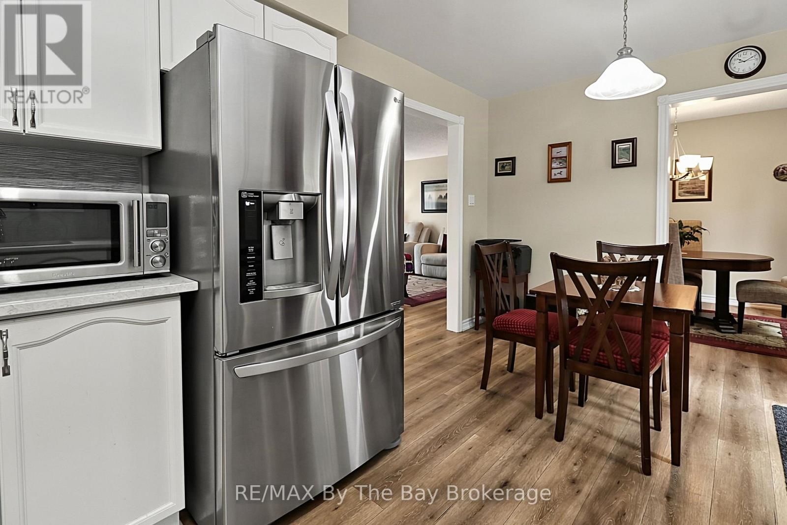 49 Royal Beech Drive, Wasaga Beach, Ontario  L9Z 1H3 - Photo 20 - S13740156