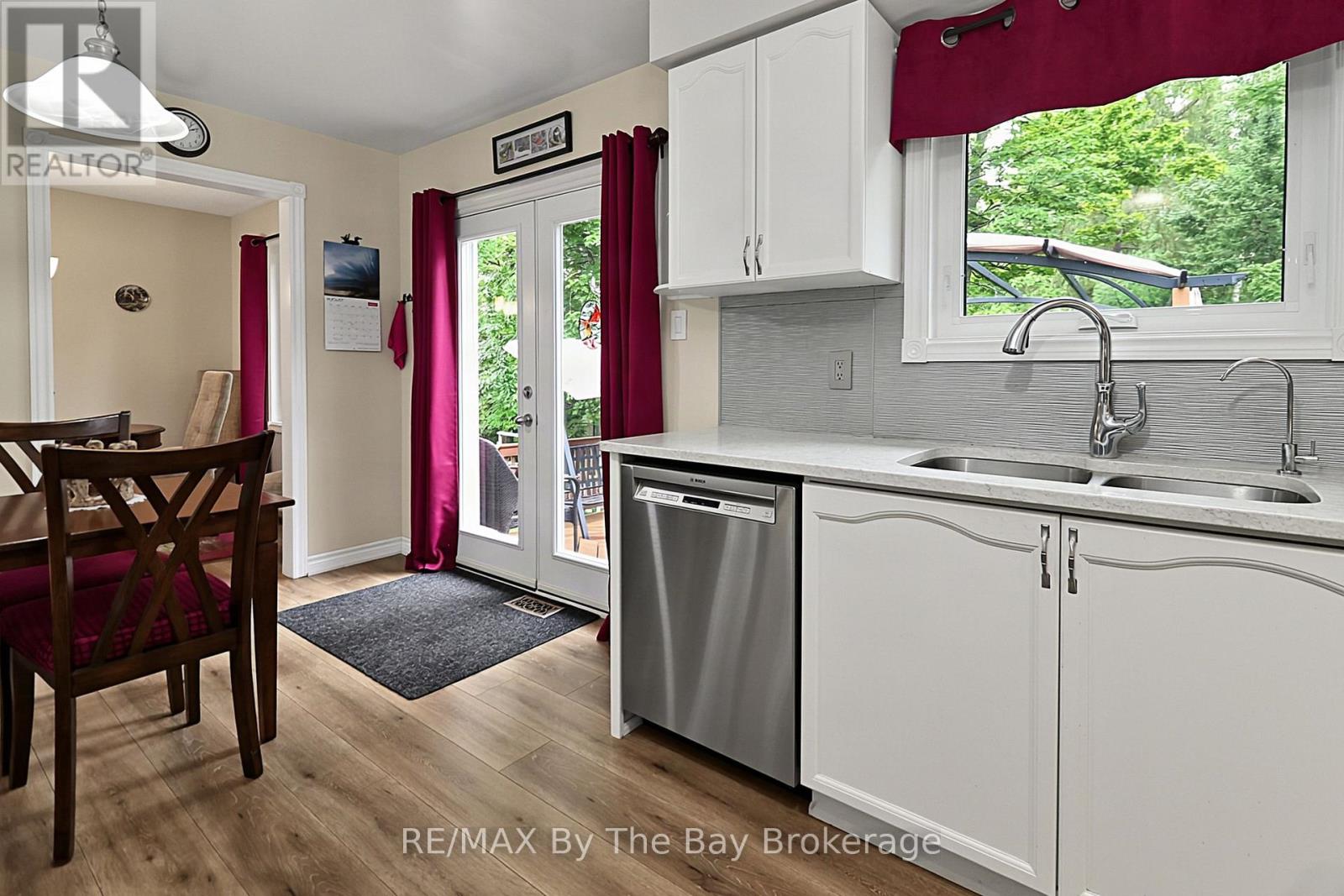 49 Royal Beech Drive, Wasaga Beach, Ontario  L9Z 1H3 - Photo 23 - S13740156