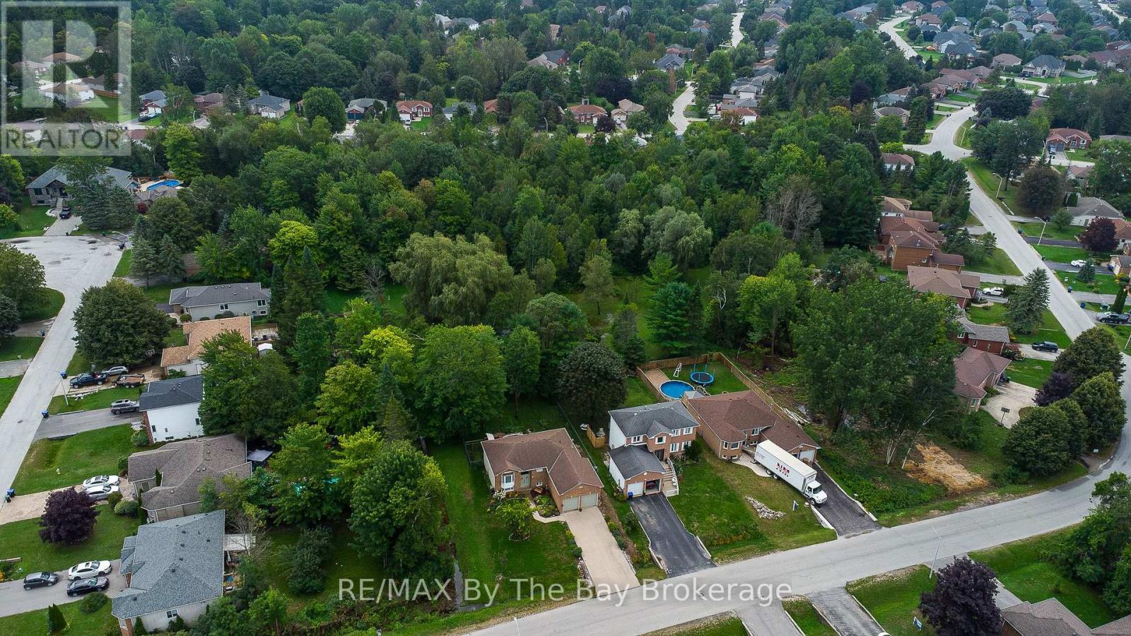 49 Royal Beech Drive, Wasaga Beach, Ontario  L9Z 1H3 - Photo 5 - S13740156