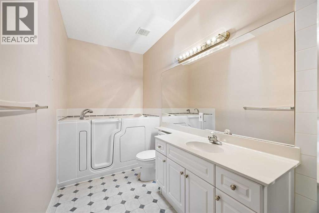 63 Scimitar Heath Nw, Calgary, Alberta  T3L 2E1 - Photo 22 - A2341457